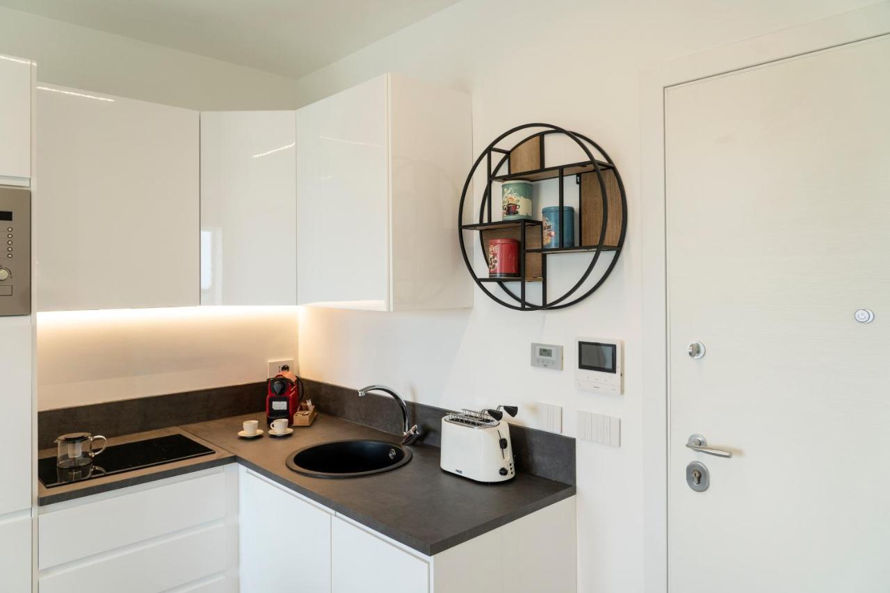 Gentile 46 Blu Luxury Flat Apartment Бари Екстериор снимка