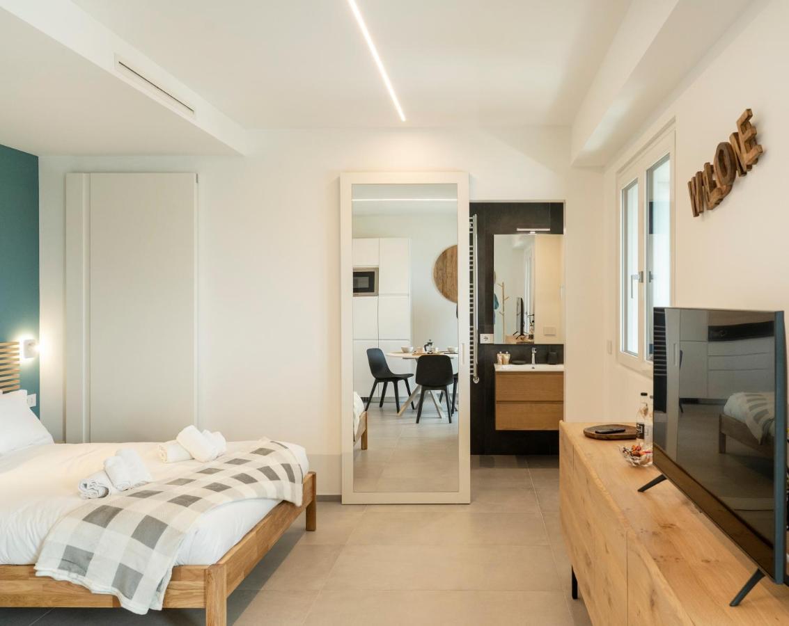 Gentile 46 Blu Luxury Flat Apartment Бари Екстериор снимка