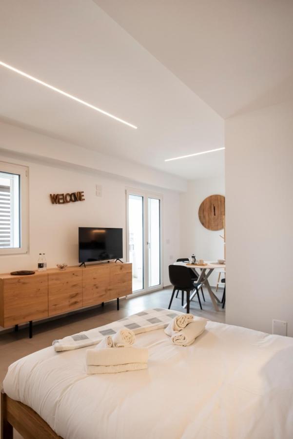 Gentile 46 Blu Luxury Flat Apartment Бари Екстериор снимка