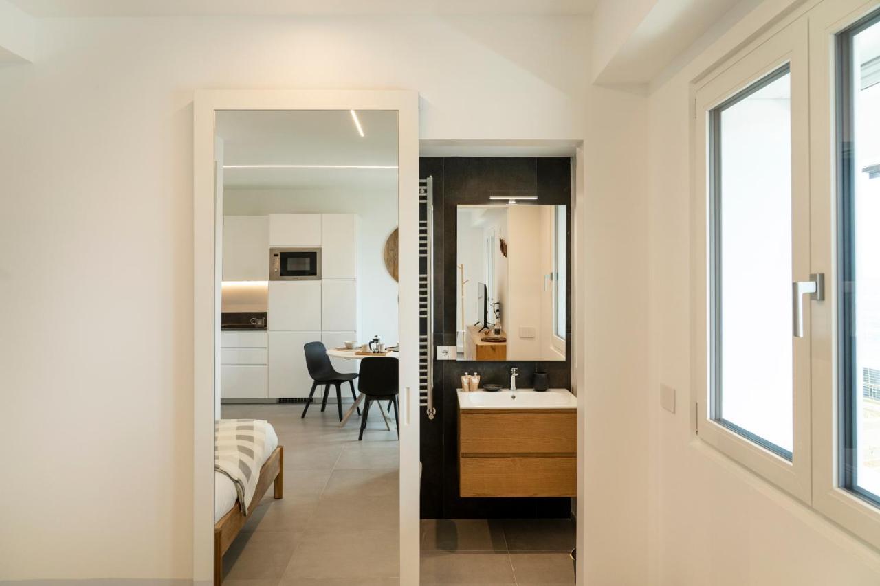 Gentile 46 Blu Luxury Flat Apartment Бари Екстериор снимка