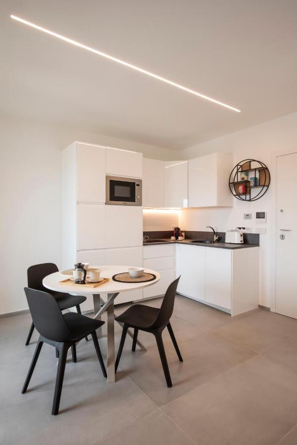Gentile 46 Blu Luxury Flat Apartment Бари Екстериор снимка